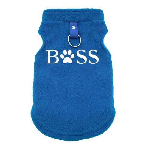 Gilet polaire bleu pour Chihuahua avec motif BOSS brodé en blanc – vêtement qui convient à d'autres petits chiens ou chats