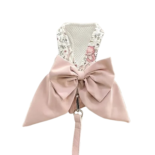 Harnais pour chiens avec un grand noeud papillon rose dans le dos. Vendu avec sa Laisse assortie. Confortable, convient aux petits chiens, chihuahuas, ou aux chats. Vendu dans la boutique ยซย Mon Petit Chihuahuaย ยป