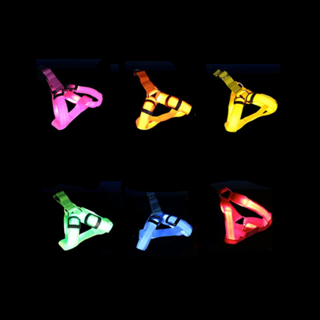 Harnais Lumineux LED de plusieurs couleurs pour petits chiens. Convient aux petits chiens, chihuahuas, ou aux chats.