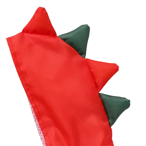 Manteau pour Chihuahua : imperméable kway rouge avec capuche transparente. Motifs grenouille sur la capuche.Confortable, parfait pour protéger votre petit chien ou chat les jours de pluie. Vue des détails du kway