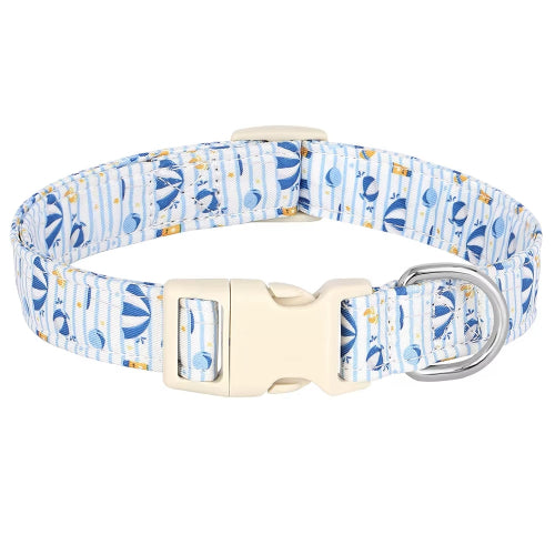 Collier pour Chihuahua en tissu bleu avec motifs fleurs. Tendance, pour offrir confort et sécurité à votre petit chien ou chat
