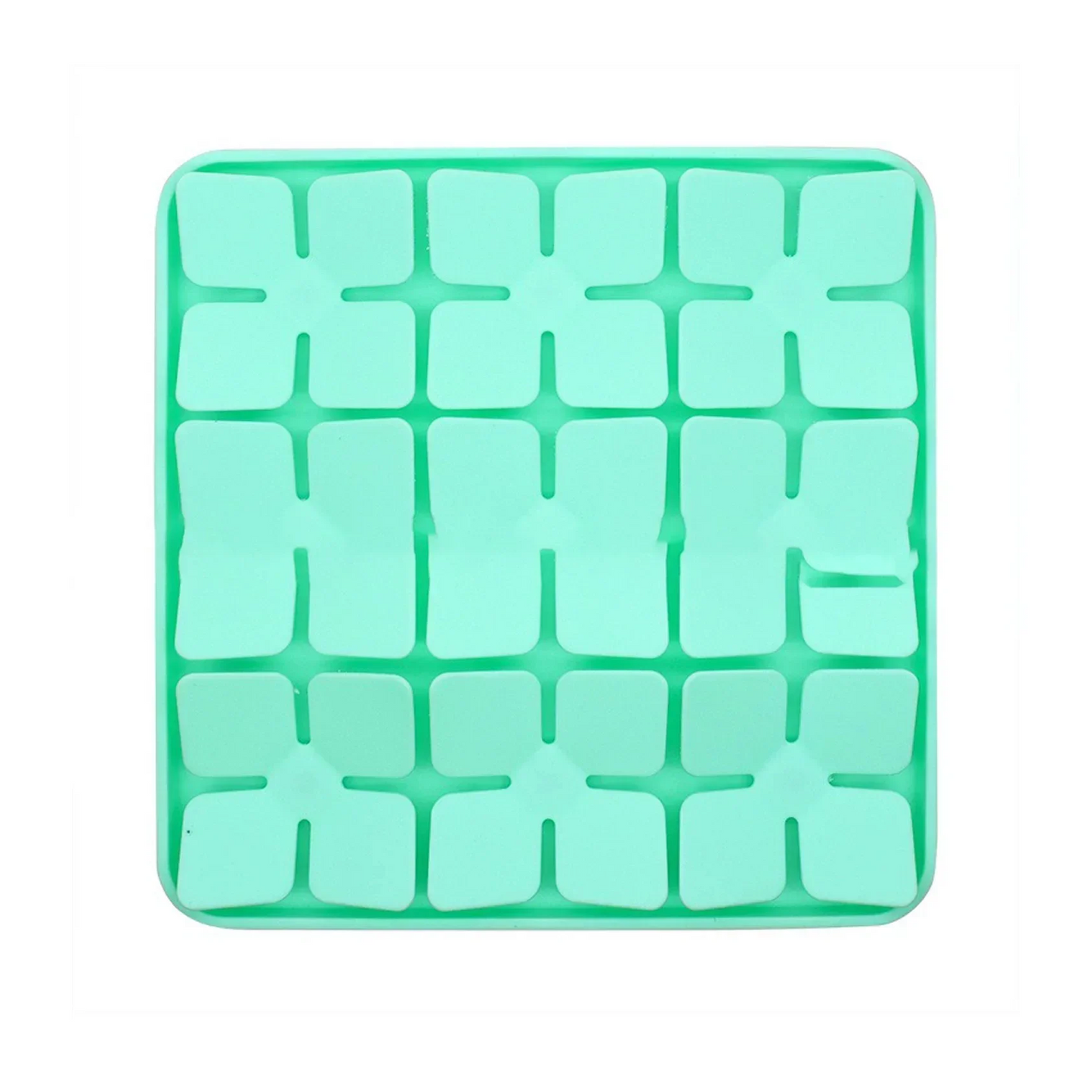 Tapis anti glouton en silicone vert, pour faire manger lentement les petits chiens et les chats. Vendu sur la boutique « Mon Petit Chihuahua » 