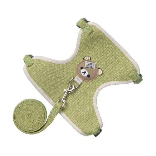 Harnais vert avec motif nounours et sa laisse assortie pour petit chien. Réglable et confortable, convient aux petits chiens, chihuahuas, ou aux chats.