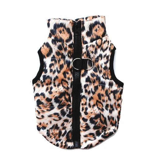 Chihuahua-Mantel: Daunenjacke mit Leopardenmuster