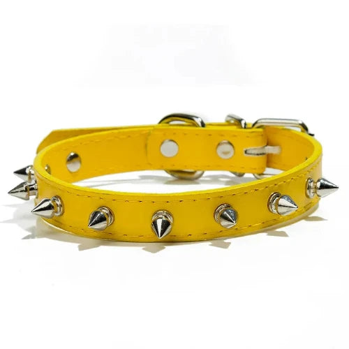 Déguisement Chihuahua : collier à pointes jaune style punk confortable et tendance, parfait pour les fêtes, évènements, anniversaires ou Halloween – taille parfaite pour les petits chiens