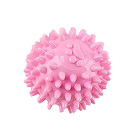 Jouet rose pour petits chiens en forme de balle avec picots.Vendu sur la boutique Mon Petit Chihuahua. Convient aussi aux Chats.
