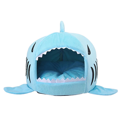 Niche pour Chihuahua en forme de requin bleu – Intérieur moelleux, parfait pour les petits chiens ou chats - vue de face