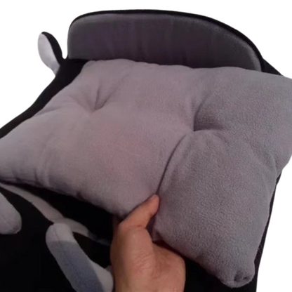 Niche pour Chihuahua en forme de voiture Mercedes noire – Confort maximal, parfait pour les petits chiens ou chats - vue du coussin